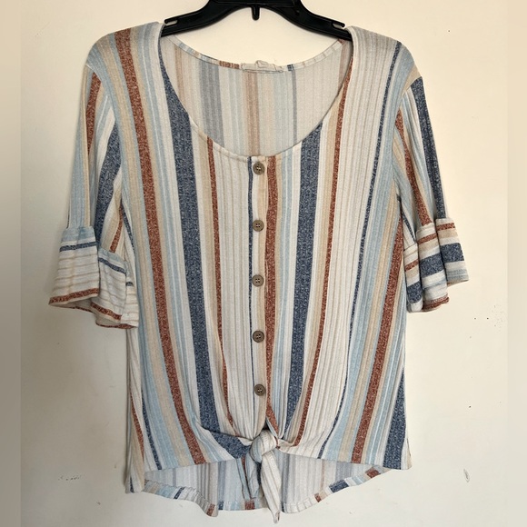 Above & Beyond Button down - Picture 1 of 3